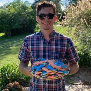 Meet your Posher, Ethan